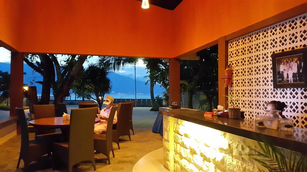 Kampoeng Nelayan Hotel Palu Exterior photo